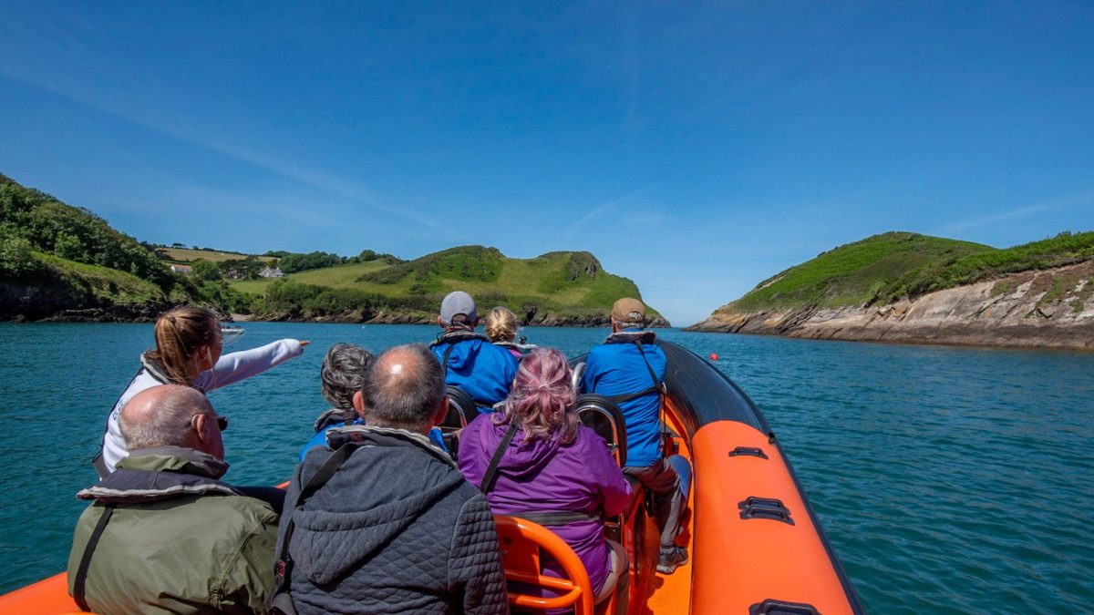 RIB trip clothing guide, what to bring on a sea safari, sea safari packing list, boat trip what to wear North Devon
